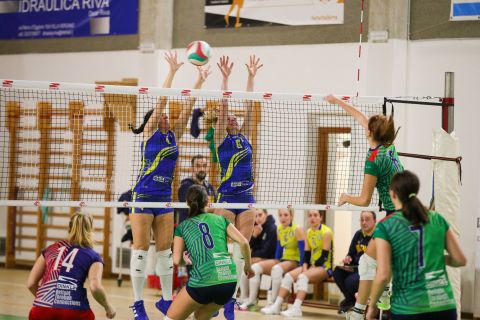 #FipavLombardia #VolleyAddictedDINKLE GALBIATE 2 - VIRTUS CERMENATE 3Serie C Femminile 2023/24 Lombardia - 10^ GiornataGalbiate (LC) - 9 dicembre 2023Gallery: www.volleyaddicted.comCredit: Morotti Matteo/VolleyAddicted.com