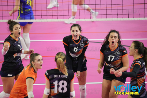 #FipavComo #VolleyAddicted

VIRTUS CERMENATE 3 - POL. VALMADRERA 0
Prima Divisione Femminile Como - 13^ Giornata
Cermenate (CO) - 20 gennaio 2024

Gallery: www.volleyaddicted.com
Credit: Morotti Matteo/VolleyAddicted.com