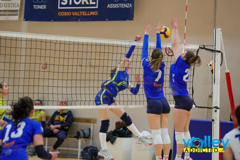 #FipavLombardia #VolleyAddictedVOLLEY COLICO 3 - VIRTUS CERMENATE 2Serie C Femminile 2023/24 Lombardia - 24^ GiornataColico (LC) - 27 aprile 2024Gallery: www.volleyaddicted.comCredit: Morotti Matteo/VolleyAddicted.com