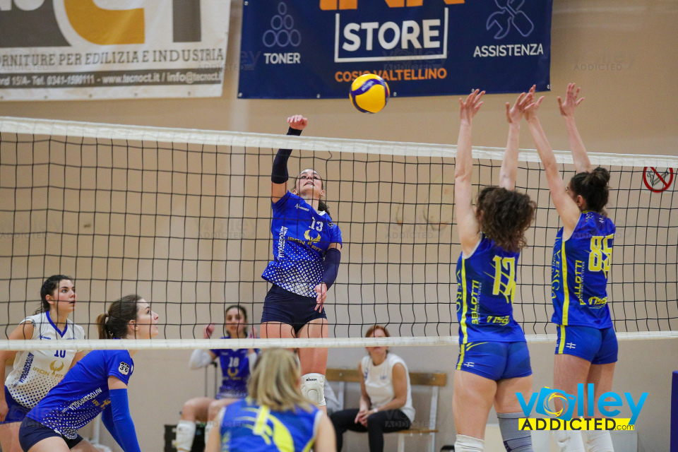 #FipavLombardia #VolleyAddicted

VOLLEY COLICO 3 - VIRTUS CERMENATE 2
Serie C Femminile 2023/24 Lombardia - 24^ Giornata
Colico (LC) - 27 aprile 2024

Gallery: www.volleyaddicted.com
Credit: Morotti Matteo/VolleyAddicted.com