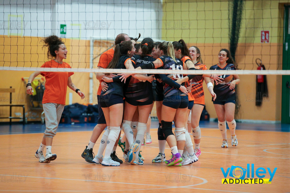 #FipavLombardia #VolleyAddictedPOL. VALMADRERA 3 - VIRTUS CERMENATE 2Serie C Femminile 2023/24 Lombardia - 26^ GiornataMalgrate (LC) - 11 maggio 2024Gallery: www.volleyaddicted.comCredit: Morotti Matteo/VolleyAddicted.com