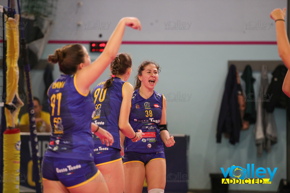 #FipavComo #VolleyAddictedVIRTUS CERMENATE 3 - COMO VOLLEY 0Seconda Divisione Femminile Como - 1^ GiornataCermenate (CO) - 16 ottobre 2024Gallery: www.volleyaddicted.comCredit: Morotti Matteo/VolleyAddicted.com