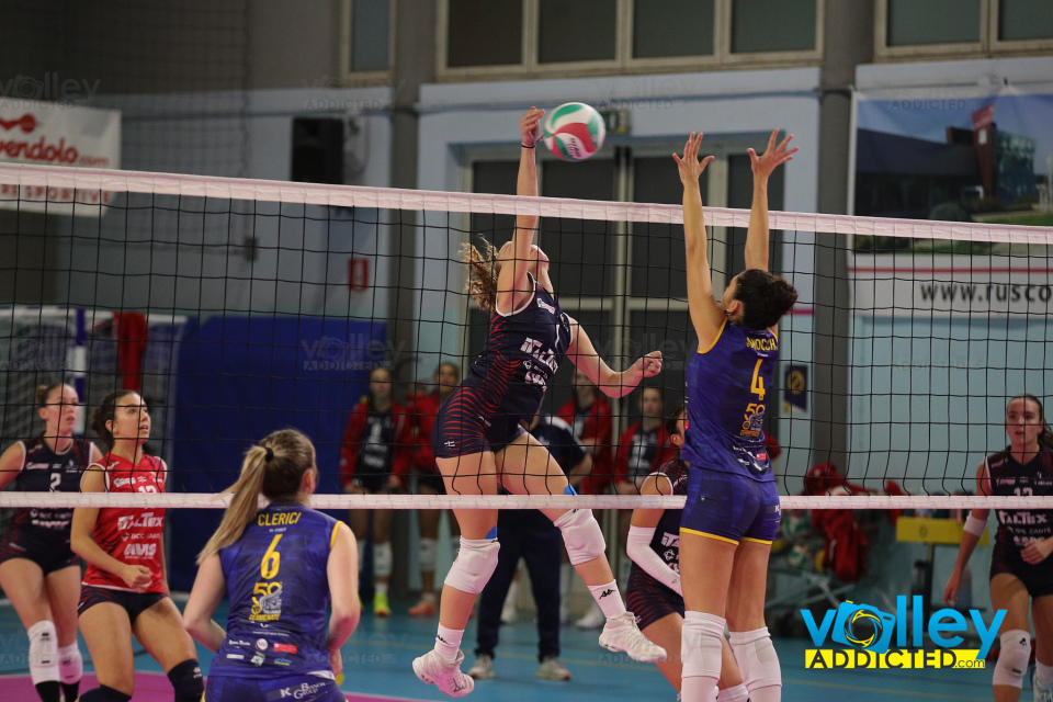 #FipavLombardia #VolleyAddictedBIANCHI GROUP CERMENATE 3 - ITALTEX CABIATE 0Serie C Femminile 2024/25 Lombardia - 1^ GiornataCermenate (CO) - 12 ottobre 2024Gallery: www.volleyaddicted.comCredit: Morotti Matteo/VolleyAddicted.com