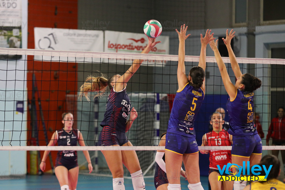 #FipavLombardia #VolleyAddictedBIANCHI GROUP CERMENATE 3 - ITALTEX CABIATE 0Serie C Femminile 2024/25 Lombardia - 1^ GiornataCermenate (CO) - 12 ottobre 2024Gallery: www.volleyaddicted.comCredit: Morotti Matteo/VolleyAddicted.com