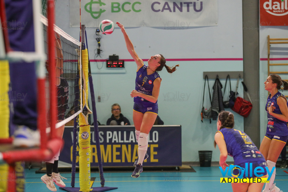 #FipavLombardia #VolleyAddictedBIANCHI GROUP CERMENATE 3 - ITALTEX CABIATE 0Serie C Femminile 2024/25 Lombardia - 1^ GiornataCermenate (CO) - 12 ottobre 2024Gallery: www.volleyaddicted.comCredit: Morotti Matteo/VolleyAddicted.com