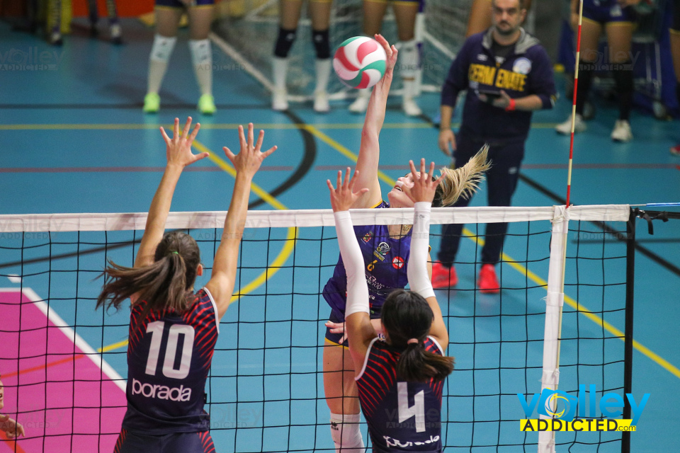 #FipavLombardia #VolleyAddictedBIANCHI GROUP CERMENATE 3 - ITALTEX CABIATE 0Serie C Femminile 2024/25 Lombardia - 1^ GiornataCermenate (CO) - 12 ottobre 2024Gallery: www.volleyaddicted.comCredit: Morotti Matteo/VolleyAddicted.com