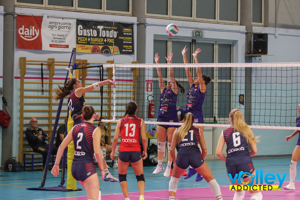 #FipavLombardia #VolleyAddictedBIANCHI GROUP CERMENATE 3 - ITALTEX CABIATE 0Serie C Femminile 2024/25 Lombardia - 1^ GiornataCermenate (CO) - 12 ottobre 2024Gallery: www.volleyaddicted.comCredit: Morotti Matteo/VolleyAddicted.com