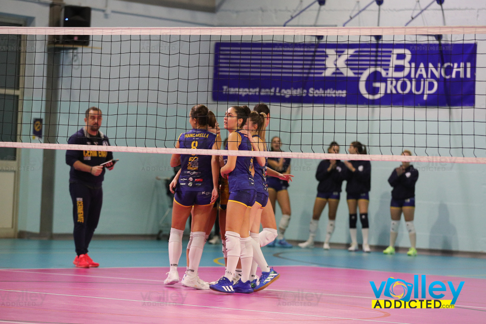 #FipavLombardia #VolleyAddictedBIANCHI GROUP CERMENATE 3 - ITALTEX CABIATE 0Serie C Femminile 2024/25 Lombardia - 1^ GiornataCermenate (CO) - 12 ottobre 2024Gallery: www.volleyaddicted.comCredit: Morotti Matteo/VolleyAddicted.com