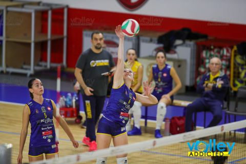 #FipavLombardia #VolleyAddictedFUTURA VOLLEY GIOVANI 0 - BIANCHI GROUP CERMENATE 3Serie C Femminile 2024/25 Lombardia - 2^ GiornataBusto Arsizio (VA) - 19 ottobre 2024Gallery: www.volleyaddicted.comCredit: Morotti Matteo/VolleyAddicted.com