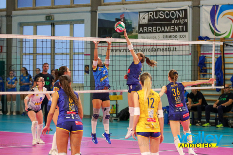 #FipavLombardia #VolleyAddictedRUSCONI ARREDAMENTI CERMENATE 3VOLLEY TEAM BIANZA 03^ Giornata Serie D FemminileCermenate (CO) - 12 ottobre 2024Gallery: www.volleyaddicted.comCredit: Morotti Matteo/VolleyAddicted.com