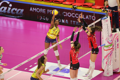 #iLoveVolley #VolleyAddicted E-WORK BUSTO ARSIZIO 0 - PROSECCO DOC IMOCO CONEGLIANO 3Gara 2 Quarti di Finale Serie A1 Femminile 2022/2023E-Work Arena - Busto Arsizio (VA) - 18 aprile 2023Gallery: www.volleyaddicted.comCredit: Morotti Matteo/www.VolleyAddicted.com