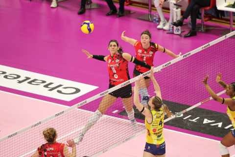 #iLoveVolley #VolleyAddicted E-WORK BUSTO ARSIZIO 0 - PROSECCO DOC IMOCO CONEGLIANO 3Gara 2 Quarti di Finale Serie A1 Femminile 2022/2023E-Work Arena - Busto Arsizio (VA) - 18 aprile 2023Gallery: www.volleyaddicted.comCredit: Morotti Matteo/www.VolleyAddicted.com