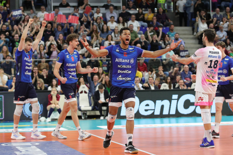 #SuperLega #VolleyAddicted

SuperLega Credem Banca 2022/23 - Regular Season
4^ Giornata PlayOff - Quarti di Finale
ALLIANZ MILANO 3 - SIR SAFETY SUSA PERUGIA 2
Allianz Cloud, Milano - 2 aprile 2023

Gallery: www.volleyaddicted.com
Credit: Morotti Matteo/VolleyAddicted.com