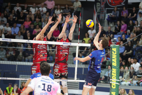 #SuperLega #VolleyAddicted

SuperLega Credem Banca 2022/23 - Regular Season
4^ Giornata PlayOff - Quarti di Finale
ALLIANZ MILANO 3 - SIR SAFETY SUSA PERUGIA 2
Allianz Cloud, Milano - 2 aprile 2023

Gallery: www.volleyaddicted.com
Credit: Morotti Matteo/VolleyAddicted.com