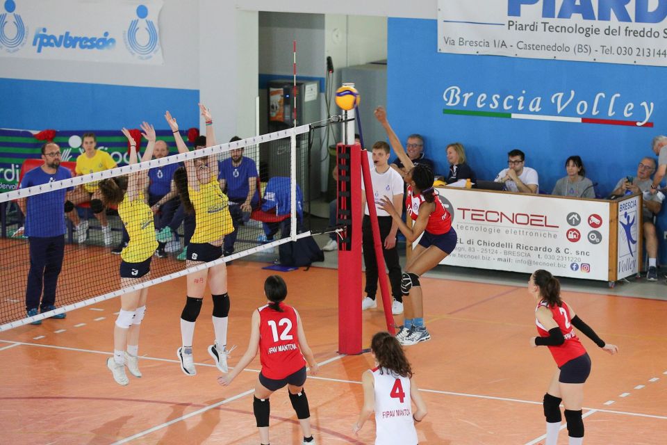 #FipavComo #VolleyAddicted #AeQuilibriumCup #TrofeodeiTerritoriMANTOVA F 1 - COMO F 2Trofeo dei Territori - AeQuilibrium Cup - Lombardia 2023Brescia - 28 maggio 2023Gallery: www.volleyaddicted.comCredit: Morotti Matteo/VolleyAddicted.com